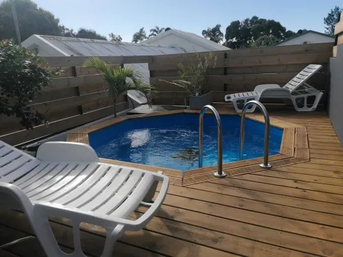 Ti Kaz Dakoté : le Bungalove Hotel a Saint Denis