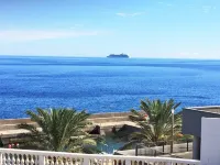 Beachfront house with pool Hotels in Gaula