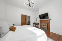Remodeled Historical Home in Downtown Warm Springs