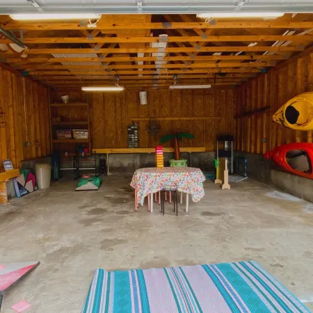 Home 0.2 miles from boat ramp with game room!