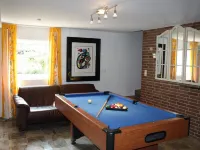 New quiet 100m² apmnt for 2-6 pers, friends, families, disabled; terrace, garden, billard