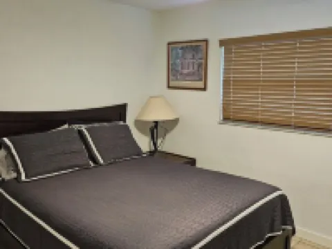 Beautiful Villa! On Wildlife Area, Natural Privacy! Close to Everything. Welcome Hotels in Oldsmar