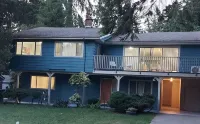 NorthVAN Nature Living Home, 5min to town, beach, suspension bridge, river ,hike Hotel in zona Capilano River Hatchery