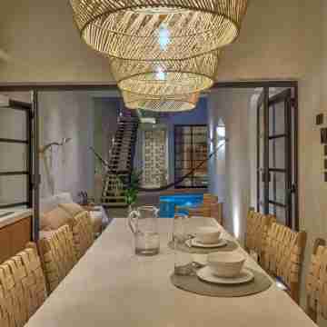 Casa Antal  -  Yucatan Home Rentals Dining/Meeting Rooms