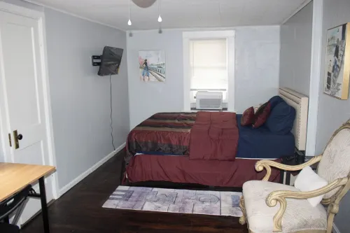 The Unique Place has a style of its own. Hotels in Euclid