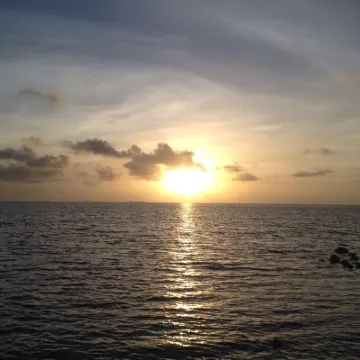 A bungalow right on the water, with one of the world’s most beautiful views. 酒店