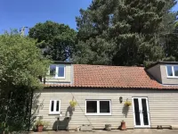 Rural, secluded holiday lodge close to beaches and Sandringham