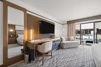 Hilton College Station