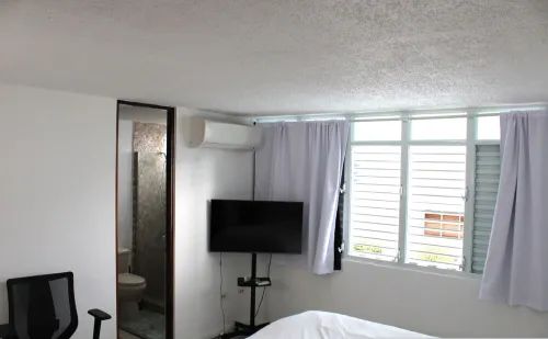 Family-Friendly Oasis in Gated Community, Fast Wi-Fi, Pickleball, Free Parking!