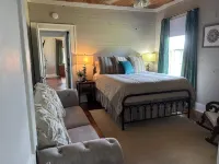 Rustic retreat Hotels in Panola County