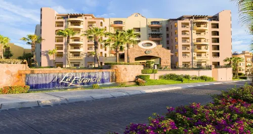 5 Star Resort on Medano Beach, Cabo San Lucas