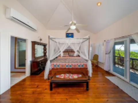 Coral Beach Retreat – Private Beachfront Escape Hotels in First Bight