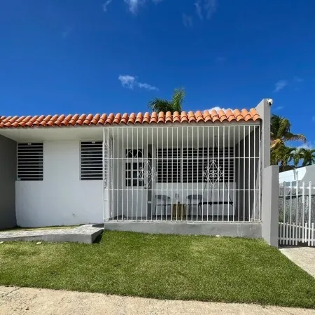 Discover Beautiful Beaches, Snorkeling, 3 Bedroom, 2 Bath, Pool, BBQ, Sleeps 7
