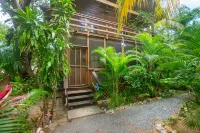 Cabana ON THE BEACH - Sandy Bay