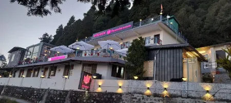 Ganeshwaram Hotel & Restaurant, Bhowali, Nainital Отели рядом с достопримечательностью «Shree Kainchi Hanuman Mandir»