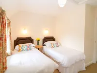 Cornflower Cottage Hotels in Saint Columb