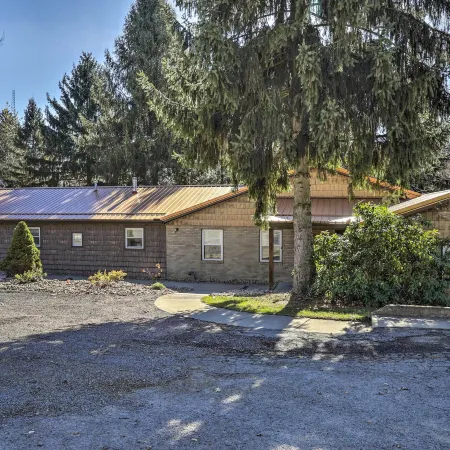 Near Mines & Meadows: Spacious Home w/ Game Room