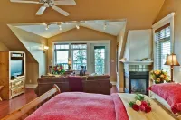 Bonniebrook Lodge Hotels in Gibsons