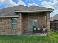 Isabella's getaway Hotels near UTRGV Visual Arts Building