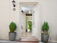 3 Horse Pool Road Hotels in Laugharne