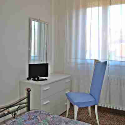 Hotel Chenno Rooms