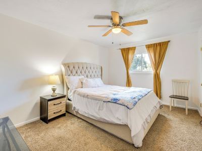9 Mi to Dtwn: Spacious Retreat in Corpus Christi!