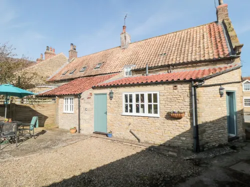 Chapel Cottage - parking