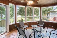 Black River Inn Bed and Breakfast Hotel a Columbia Township