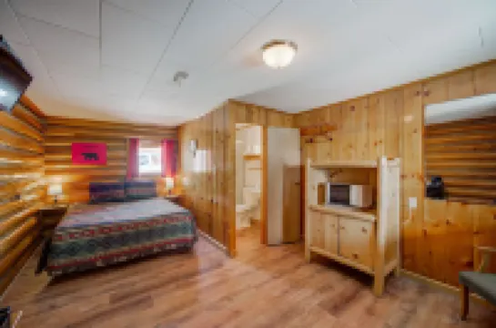 Sportsman's Lodge Hotels in Ennis