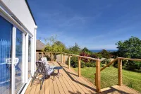 Lottys Lookout Hotels in Charmouth