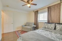 Convenient Skokie Condo - Walk to Train! Hotels near T-Mobile