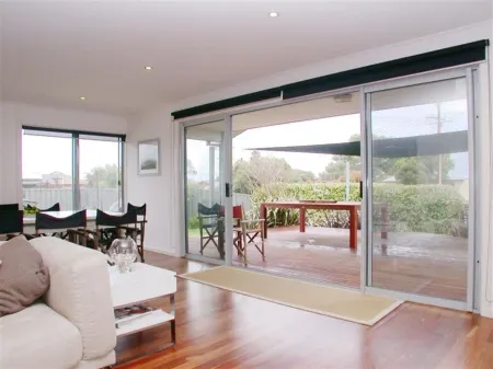 Do Drop Inn - Port Willunga - C21 SouthCoast Holidays Отели в г. Олдинга Бич