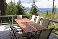 Fir Mountain Escape 4 Bedroom Home by Redawning
