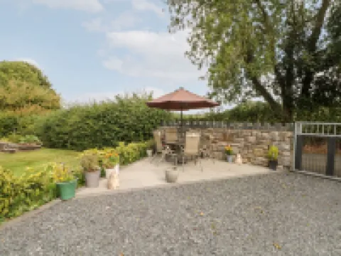 アッシュ ファーム コテージ のホテル