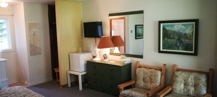 Auberge la Coudriere (Cool Hotel) Hotels in Charlevoix