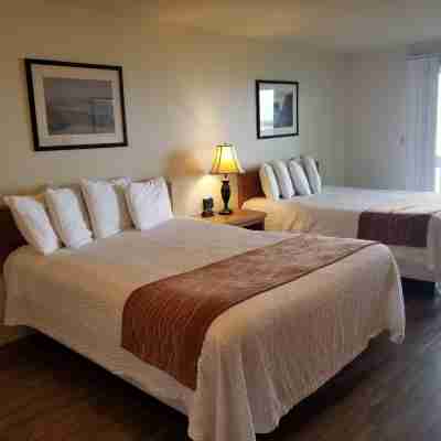 Silver Surf Motel Rooms