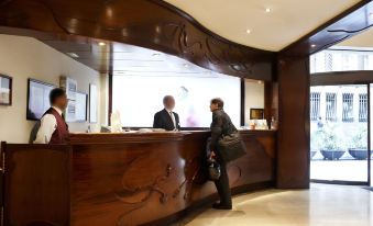 Gaudi Hotel