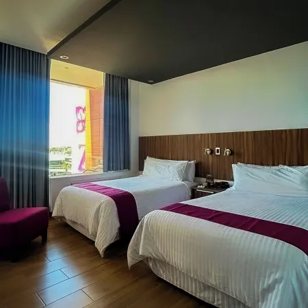 Zújmú Business Boutique Hotel