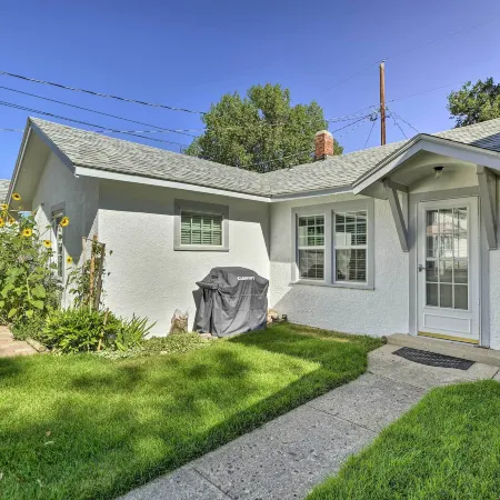 Well-Equipped Cody Cottage: 2 Mi to Cody Rodeo!