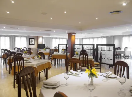 Hotel y Apartamentos Arias Отели в г. El Franco