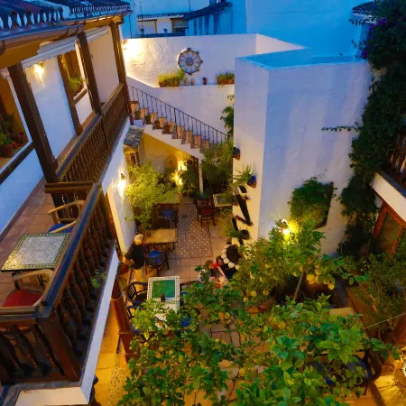 Boutique Hotel la Posada del Angel Ojén Отели рядом с достопримечательностью «Автобусный вокзал Марбельи»