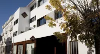 N1 Hostel Apartments and Suites