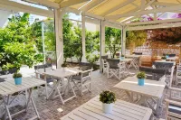 Akrogiali Hotels in Agistri Town