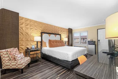 Santa Clarita Motel - Near Six Flags Magic Mountain - Valencia Hotels in Santa Clarita