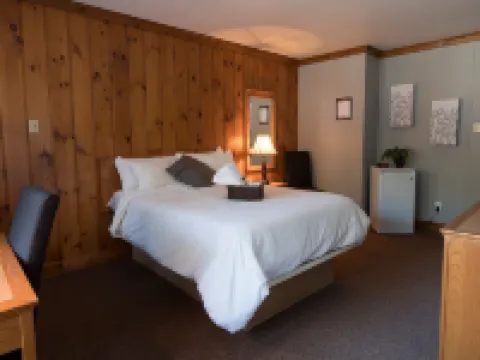 Comme Chez Soi Restaurant & Auberge Hotels in Magog
