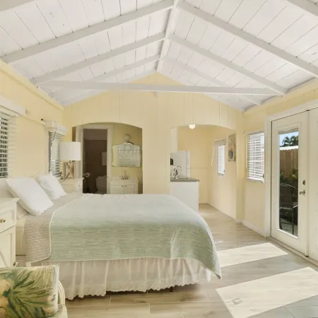 Tropical Cottages