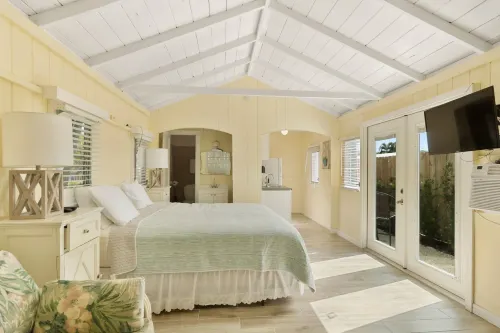 Tropical Cottages - balcony