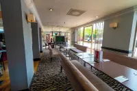 Orida Hotels Newbury - breakfast