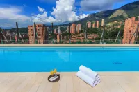 Novotel Medellin El Tesoro - Pools
