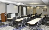 Hampton Inn Suffolk فنادق في Suffolk